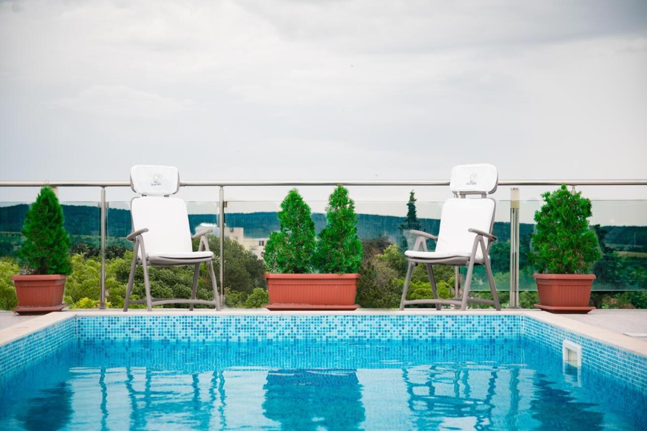 Fantasy Apartaments And Studios Avenue Комплекс Фантазия Хисаря Exterior foto