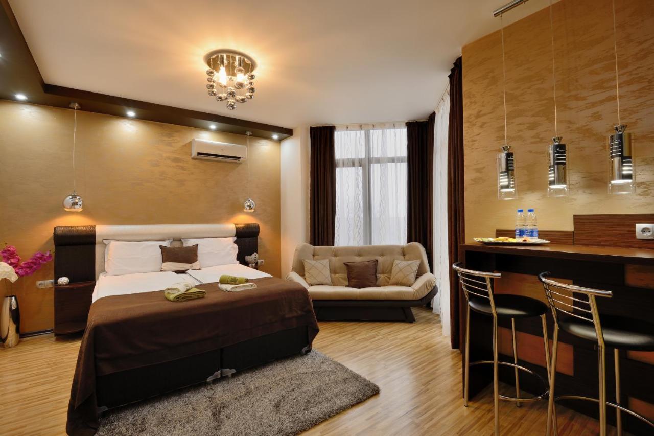 Fantasy Apartaments And Studios Avenue Комплекс Фантазия Хисаря Exterior foto