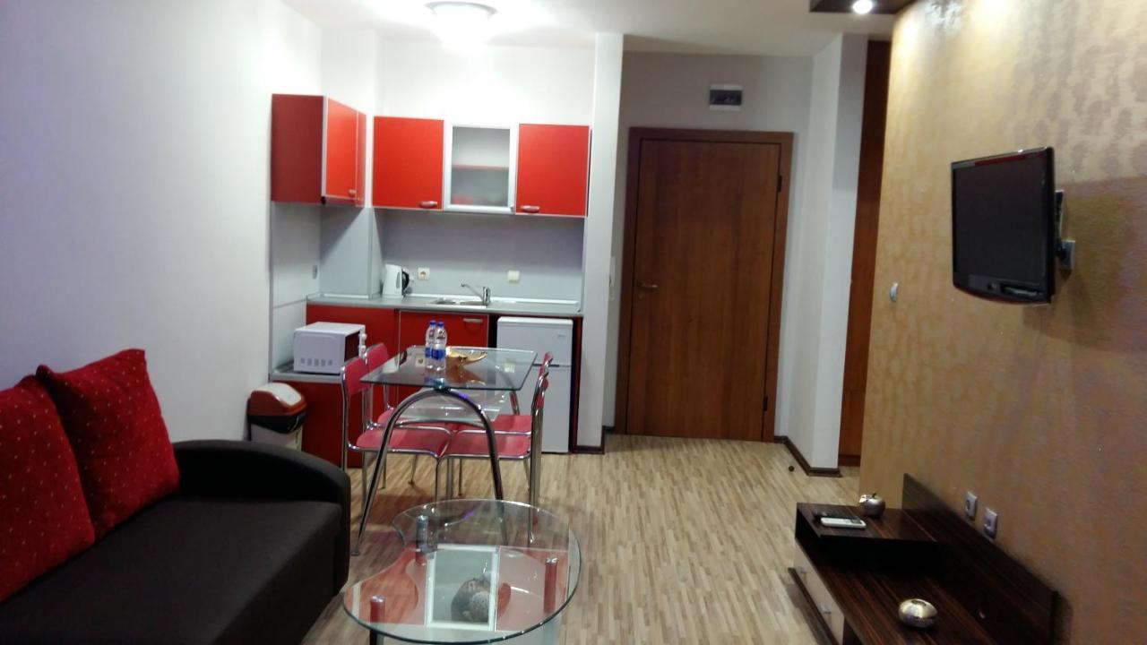 Fantasy Apartaments And Studios Avenue Комплекс Фантазия Хисаря Exterior foto