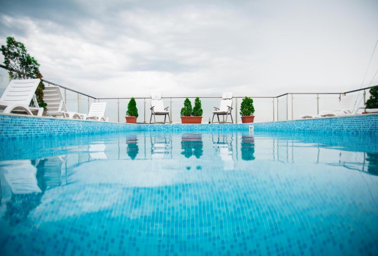 Fantasy Apartaments And Studios Avenue Комплекс Фантазия Хисаря Exterior foto