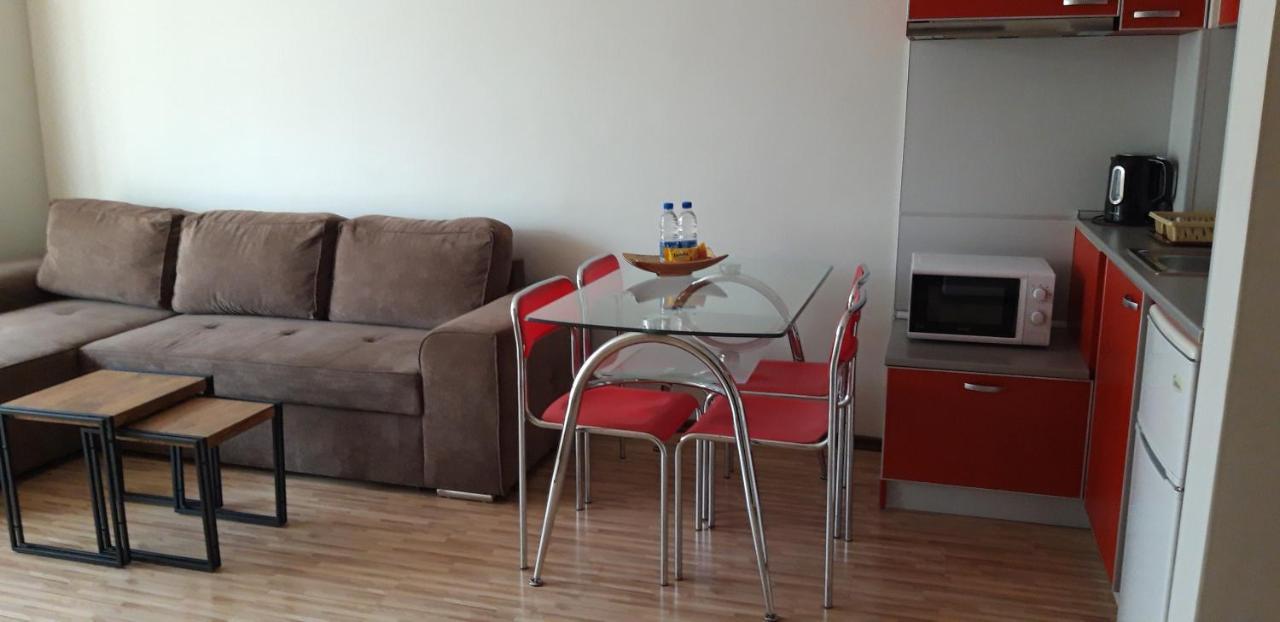 Fantasy Apartaments And Studios Avenue Комплекс Фантазия Хисаря Exterior foto